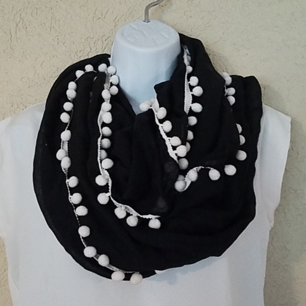 Pompom sarong scarf kimono wrap shawl coverup - Picture 3 of 7